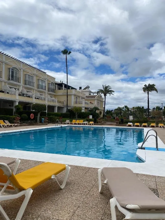 Aloha Gardens Apartment Marbella